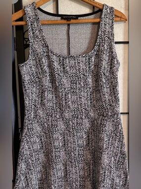 Banana Republic Black and White Sleeveless Fit and Flare Dress